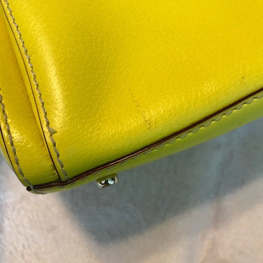 Kate Spade NEW YORK Zipper Pockets Leather Yellow Green Shoulder Hand Bag Purse